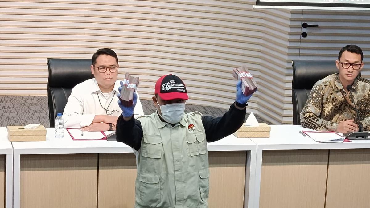 KPK Tetapkan Ketua dan Wakil Ketua PN Depok sebagai Tersangka